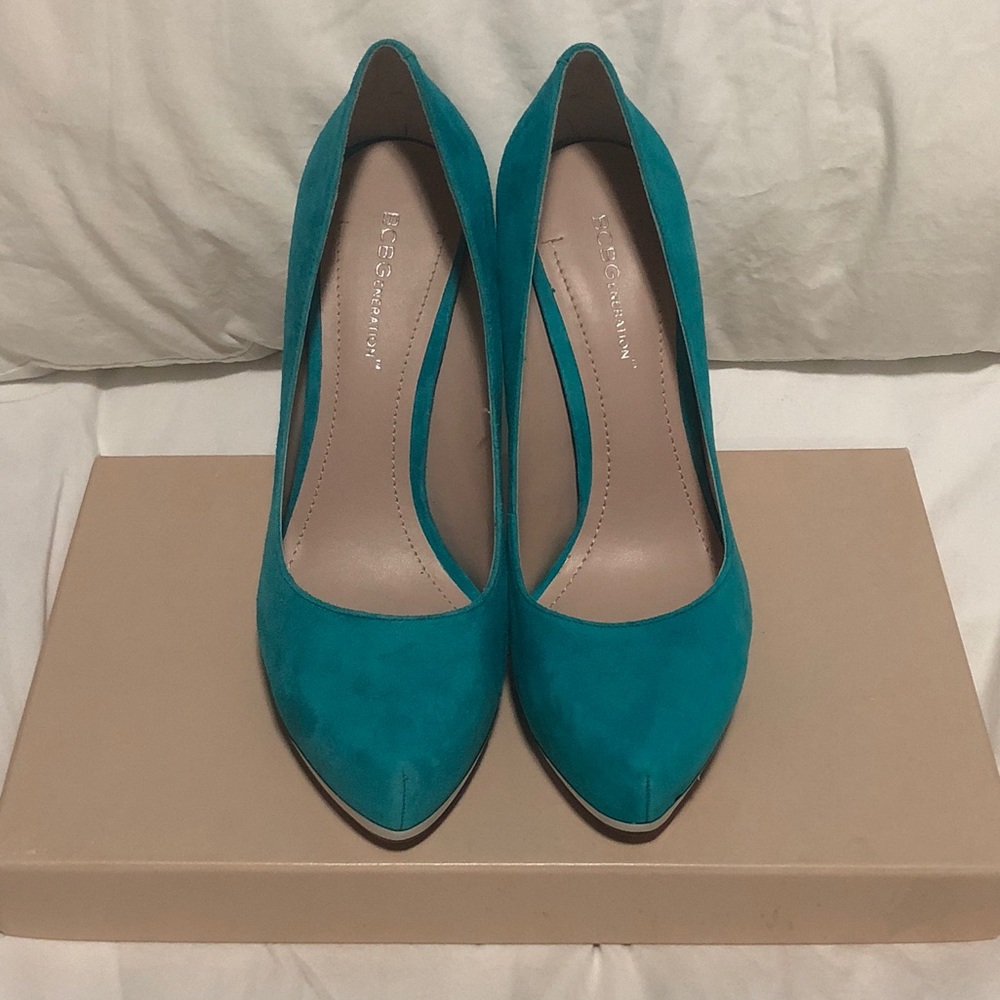 BCBGeneration Putnam Heel, Size 8.5, Bright Teal